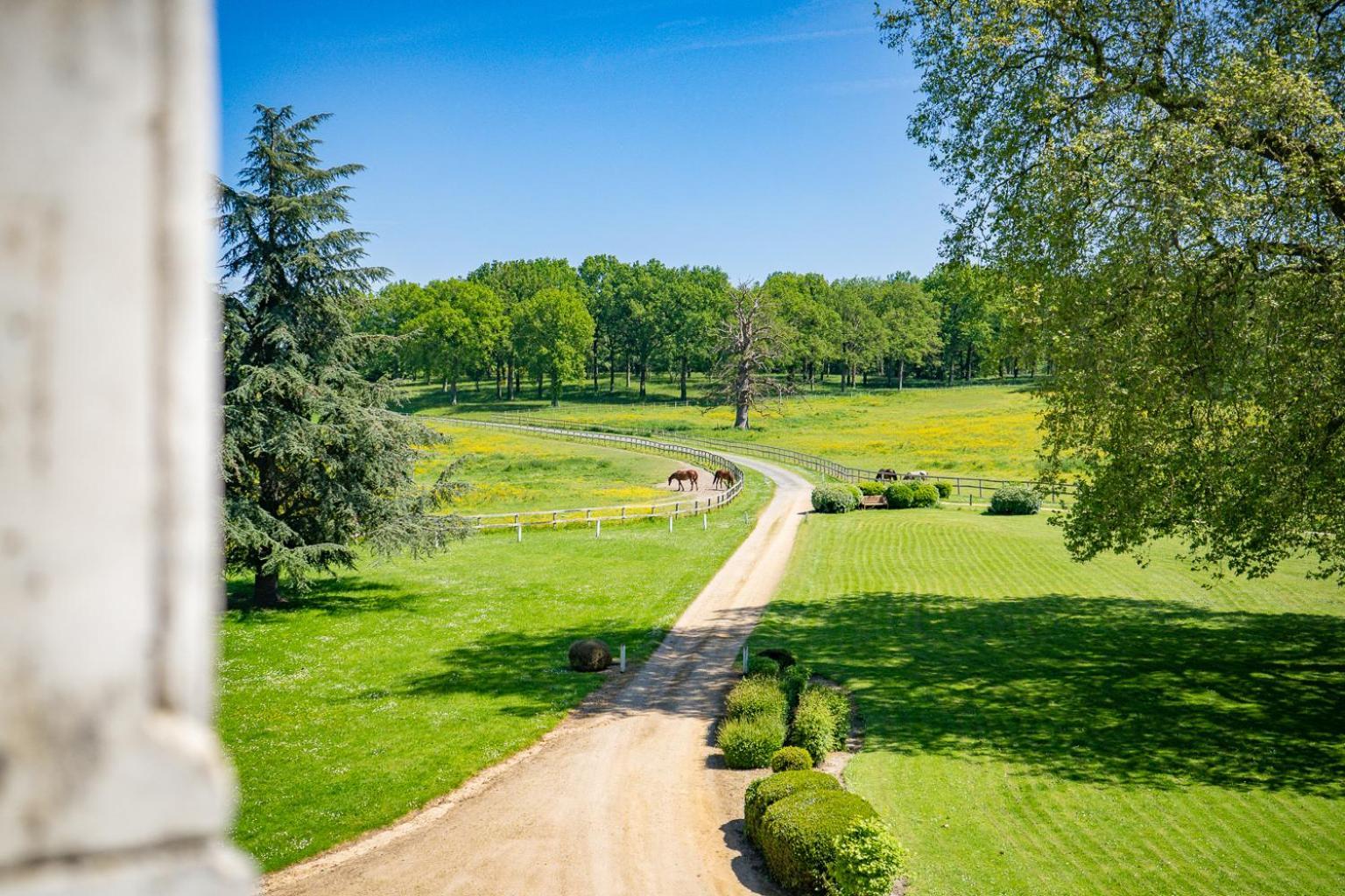 Hotel Haras De La Potardiere Crosmieres ภายนอก รูปภาพ