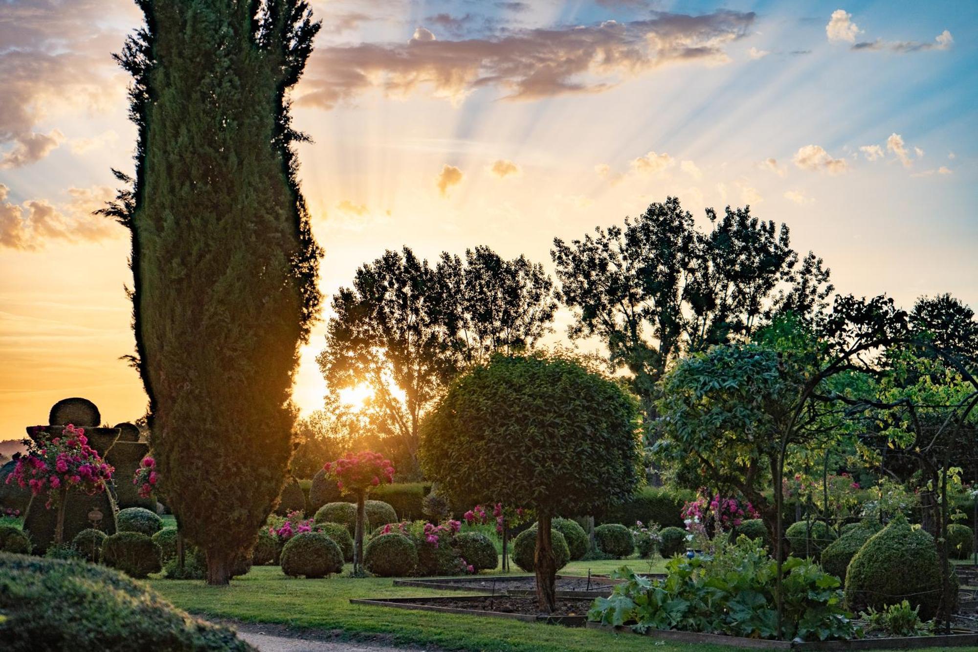 Hotel Haras De La Potardiere Crosmieres ภายนอก รูปภาพ