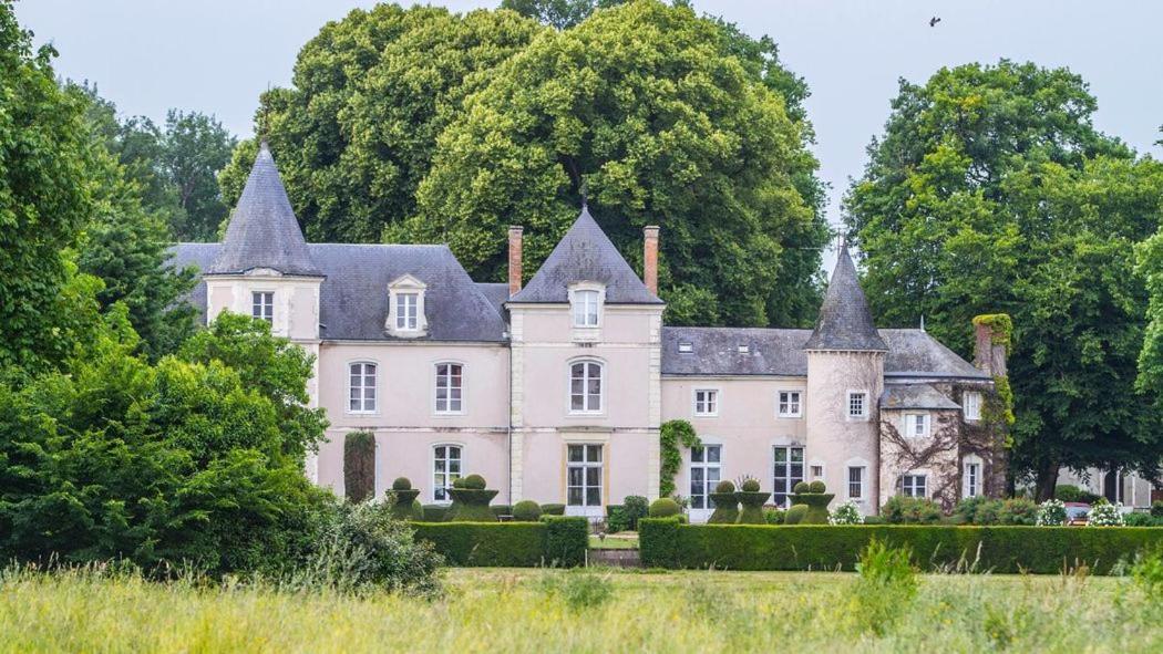 Hotel Haras De La Potardiere Crosmieres ภายนอก รูปภาพ